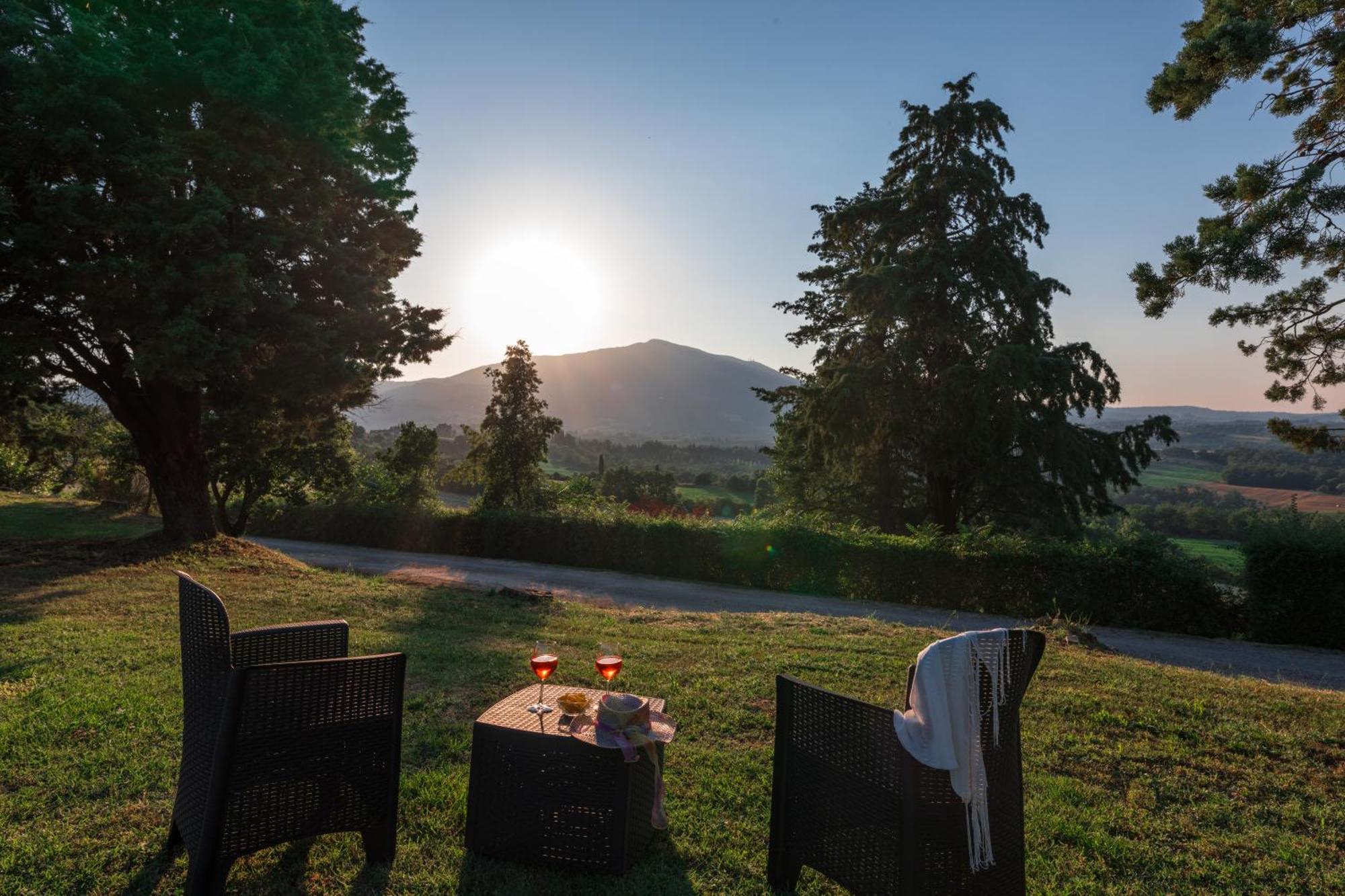 Agriturismo Spazzavento Palazzone Exterior photo