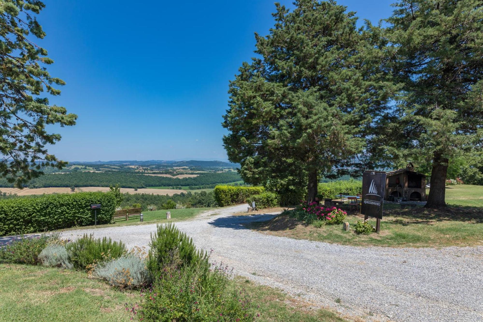 Agriturismo Spazzavento Palazzone Exterior photo